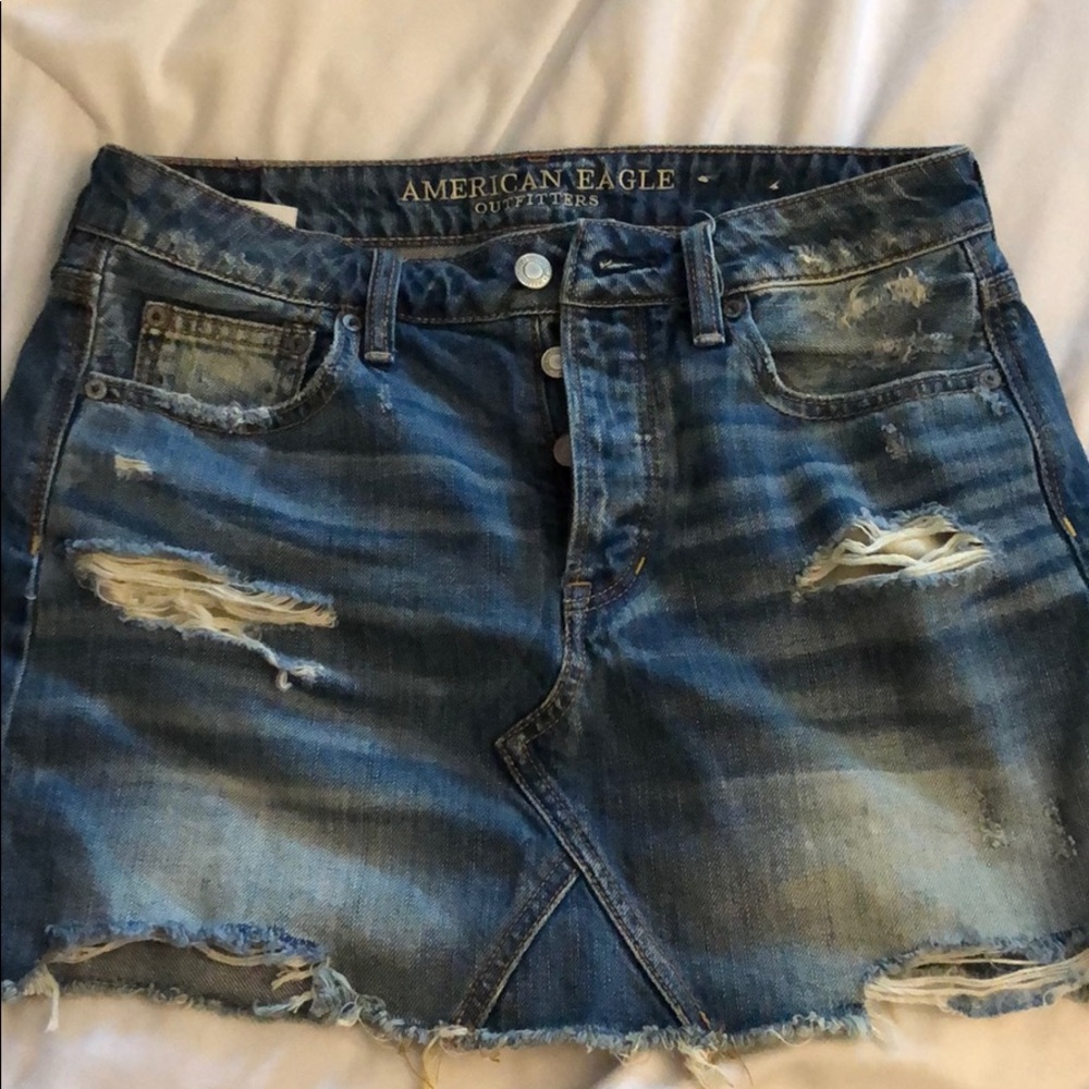 American Eagle Skirt in GREAT CONDITION!